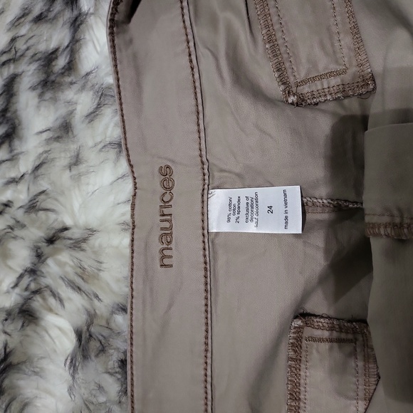 WOMENS PLUS MAURICE TAN SHORTS SIZE 24 EXCELLENT CONDITION - Picture 4 of 5